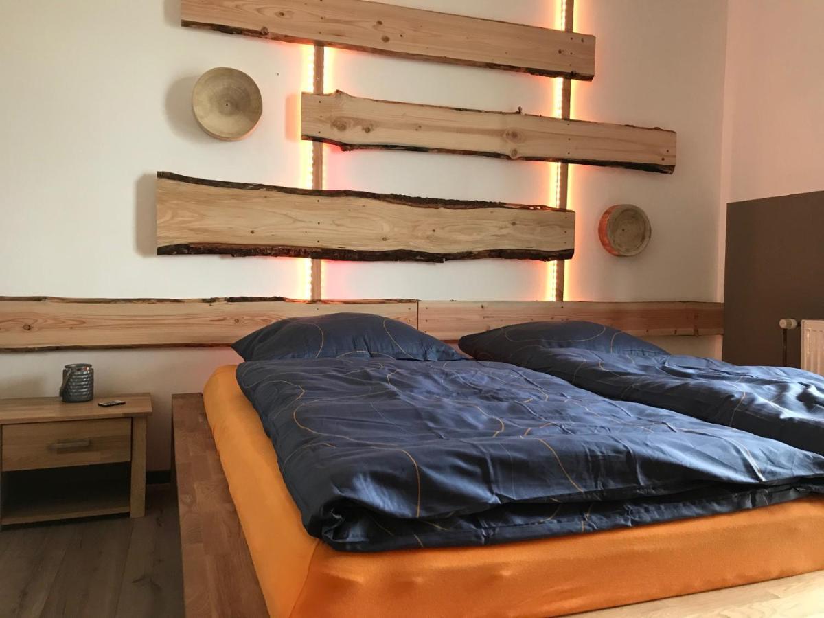 Stadthaus Artur - Apartment Madrid Remscheid Esterno foto