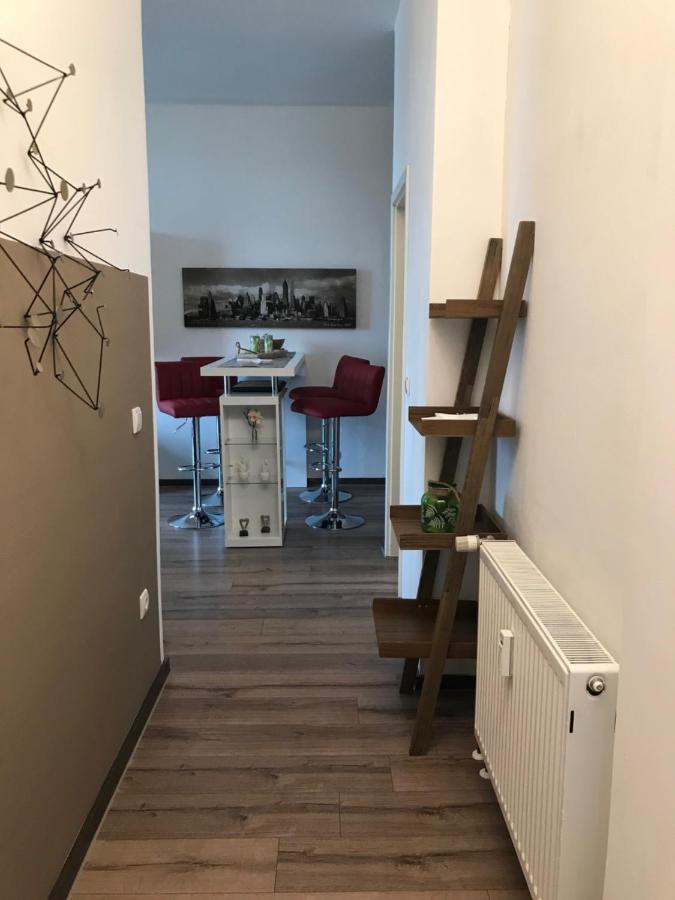 Stadthaus Artur - Apartment Madrid Remscheid Esterno foto